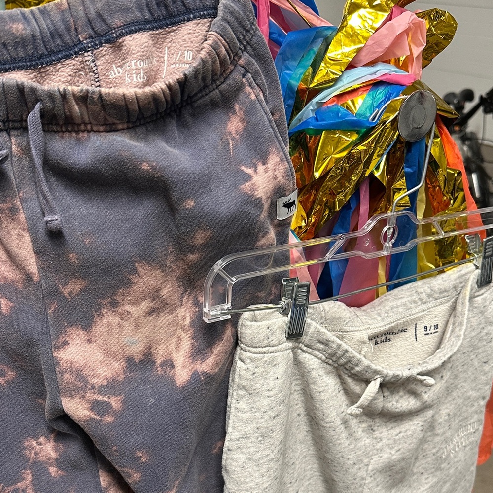 Abercrombie Kids Pink Tie-Dye & Gray (2 pair) Tie-Dye Joggers